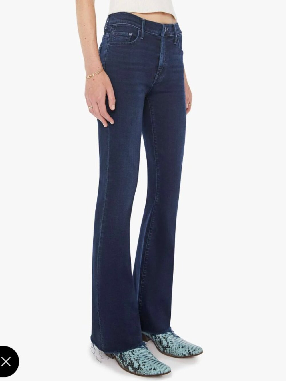 MOTHER Weekender Mid Rise Flare Frayed Hem Size 30